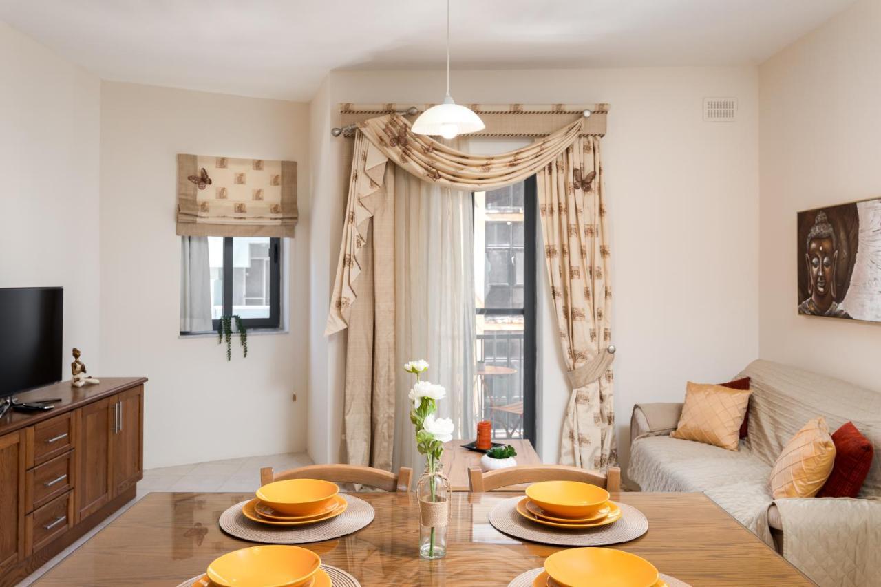 Spacious, Bright & Cosy 2 Bedroom 2 Bathroom Apartment - Msida Uni Heights エクステリア 写真